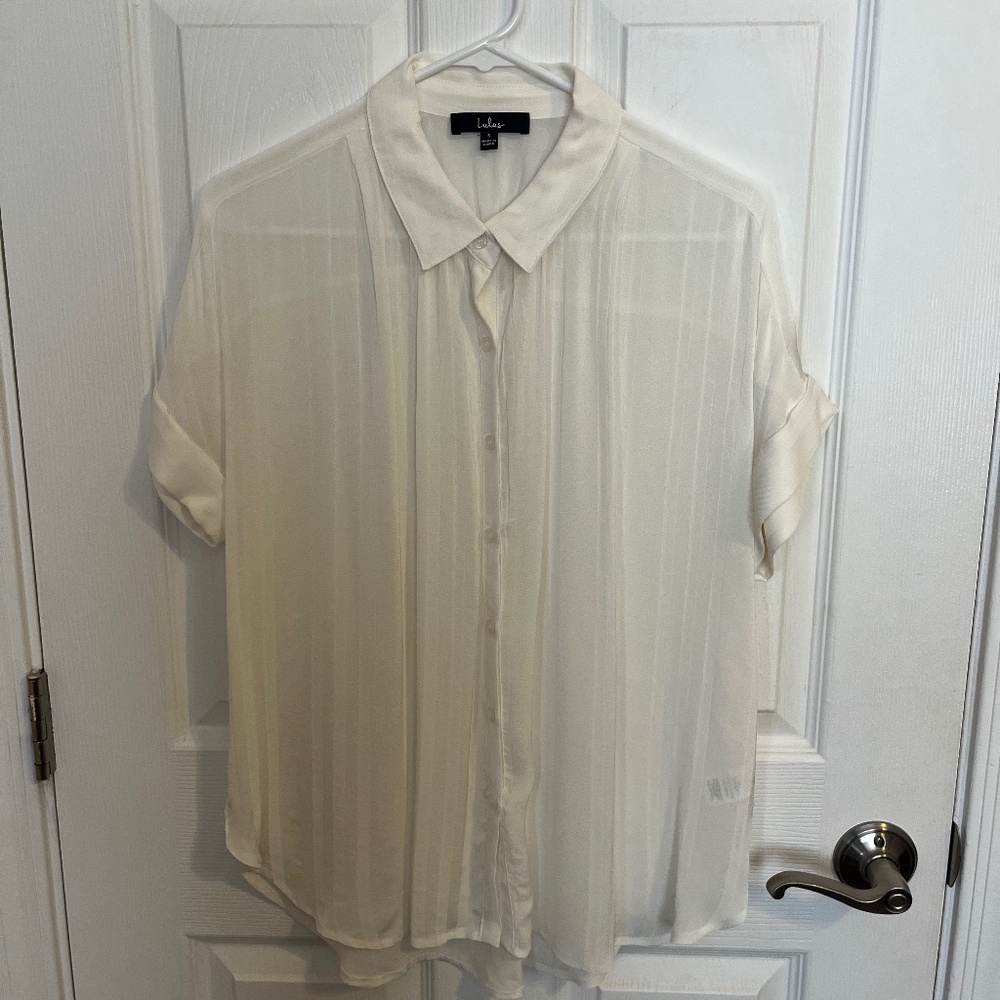 Lulu's White Button Up - Small